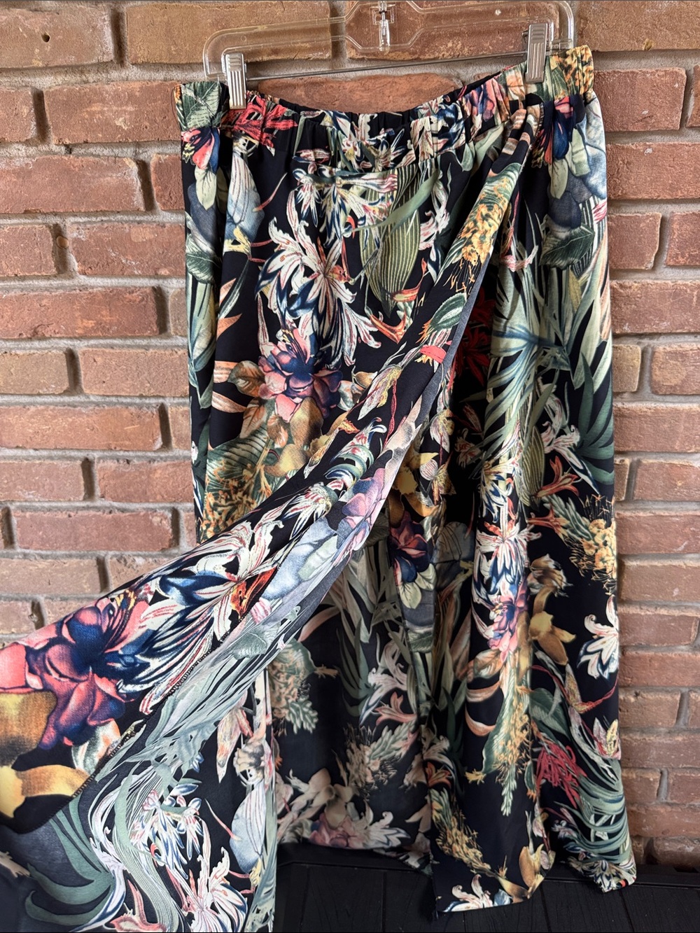 Women’s Floral Maxi Skirt and Top in Black with Tropical Print - Picture 3 of 11
